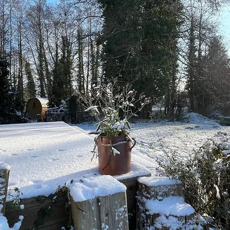 Haus Am Erlenhain Mit Sauna Und Grossem, Naturnahen Garten Grambow