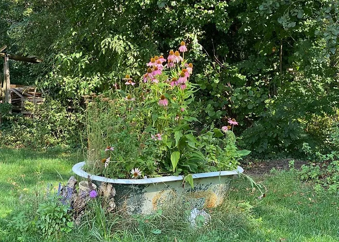 Haus Am Erlenhain Mit Sauna Und Grossem, Naturnahen Garten