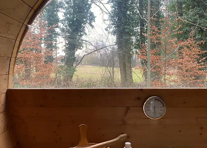 Haus Am Erlenhain Mit Sauna Und Grossem, Naturnahen Garten *