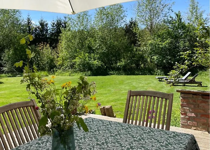 Haus Am Erlenhain Mit Sauna Und Grossem, Naturnahen Garten *